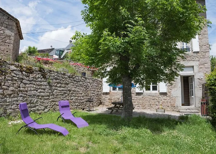 Village De De Sainte-lucie Saint-Leger-de-Peyre